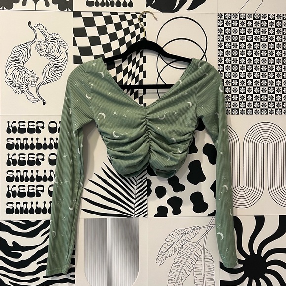 🌙Forever 21 Celestial Ruched Crop Top💫 - Picture 4 of 4